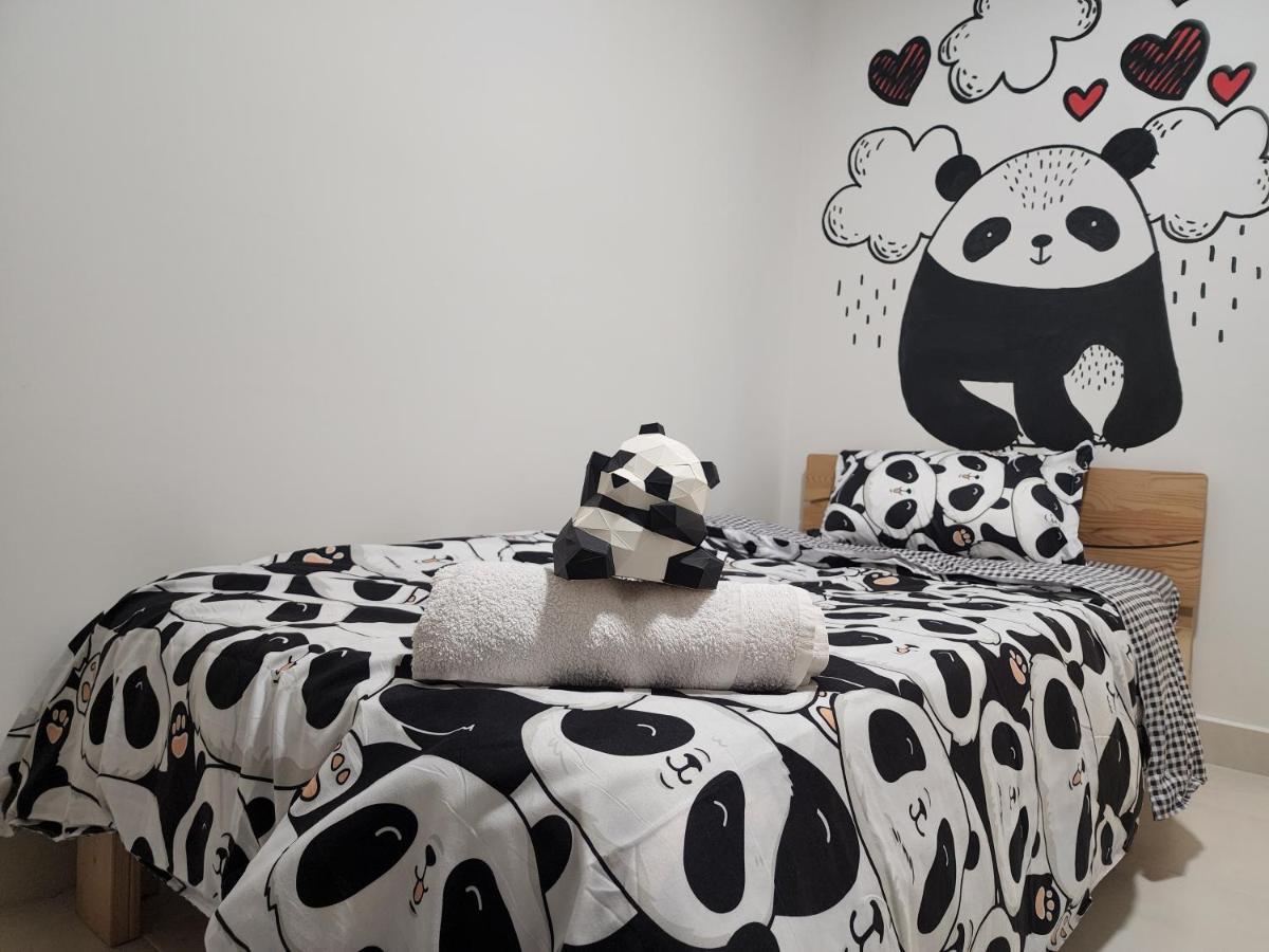 Appartement Netflix Panda House 3B2R Rimbayu Kota Kemuning With Atari Games à Teluk Panglima Garang Extérieur photo