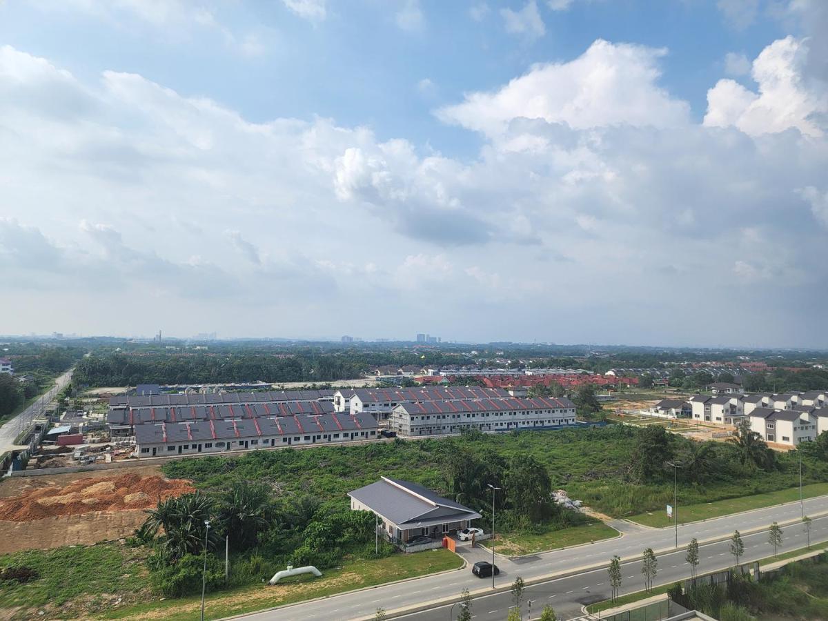 Appartement Netflix Panda House 3B2R Rimbayu Kota Kemuning With Atari Games à Teluk Panglima Garang Extérieur photo