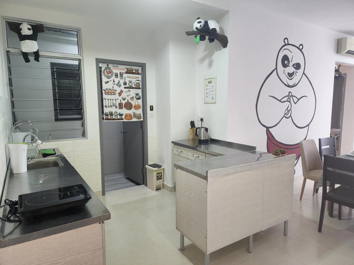 Appartement Netflix Panda House 3B2R Rimbayu Kota Kemuning With Atari Games à Teluk Panglima Garang Extérieur photo