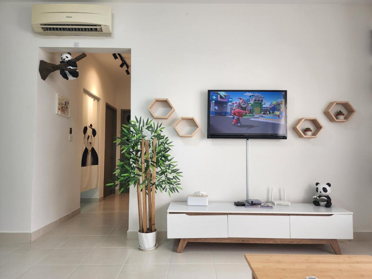 Appartement Netflix Panda House 3B2R Rimbayu Kota Kemuning With Atari Games à Teluk Panglima Garang Extérieur photo